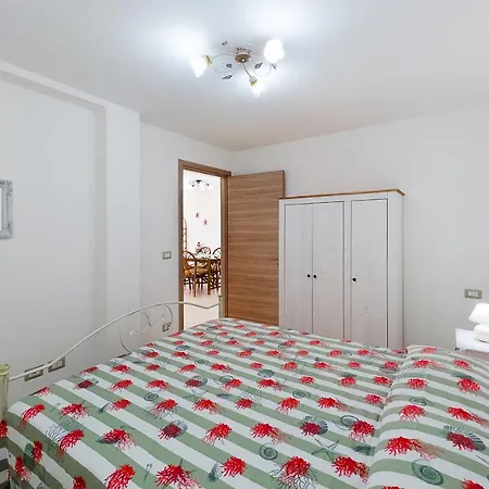 Casetta Letizia - Goelba بورتوفيرّايو