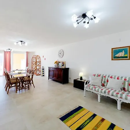 Casetta Letizia - Goelba * بورتوفيرّايو